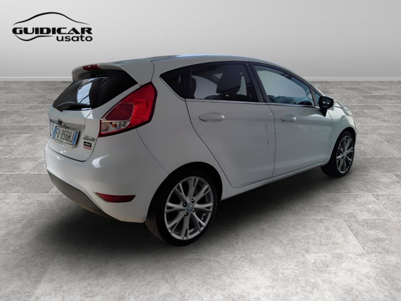 GuidiCar - FORD Fiesta 2015 Fiesta 1.5 tdci Titanium 95cv 5p Usato