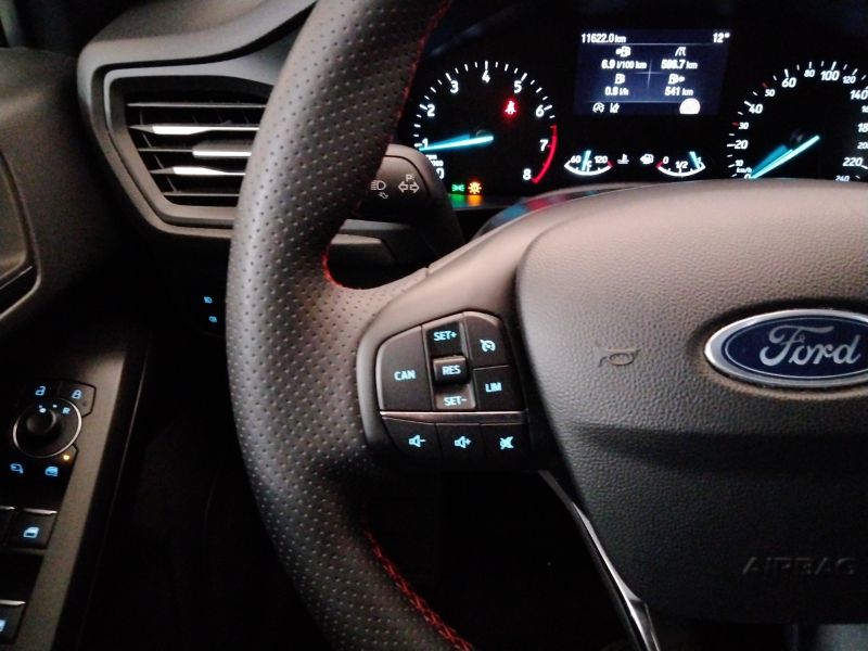 GuidiCar - FORD Focus 2024 Focus 1.0 ecoboost hybrid ST-Line 125cv Usato
