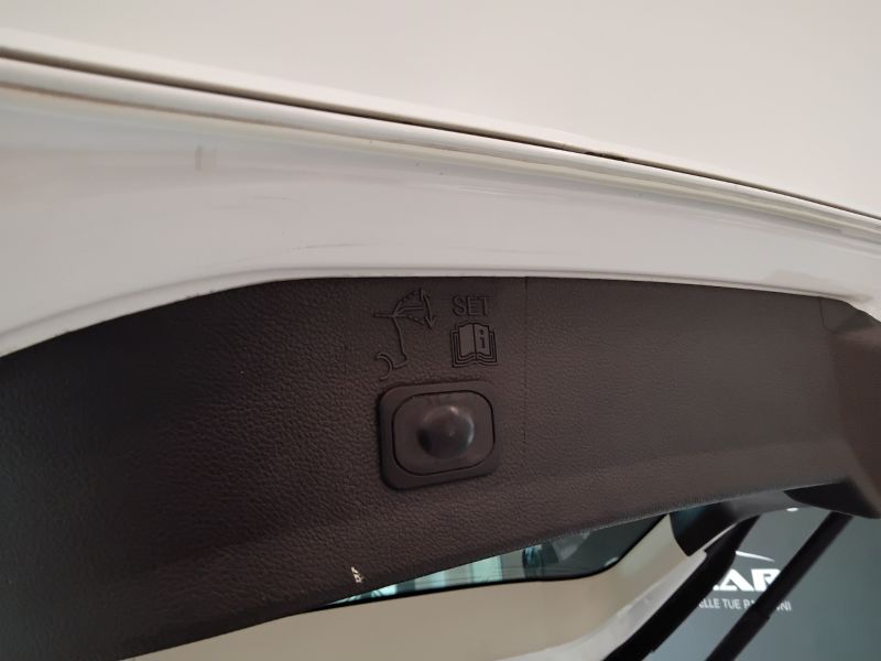 GuidiCar - FORD Kuga 2ª serie Kuga 2.0 TDCI 140 CV 4WD Titanium