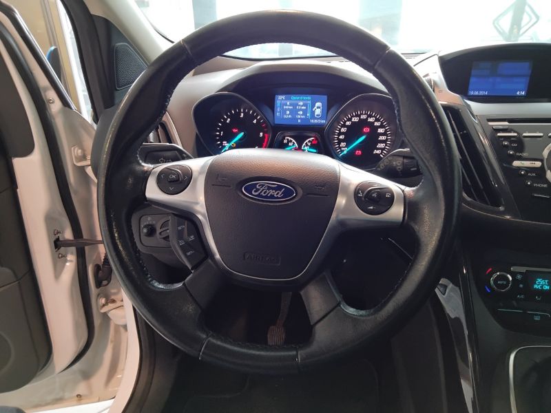 GuidiCar - FORD Kuga 2ª serie Kuga 2.0 TDCI 140 CV 4WD Titanium