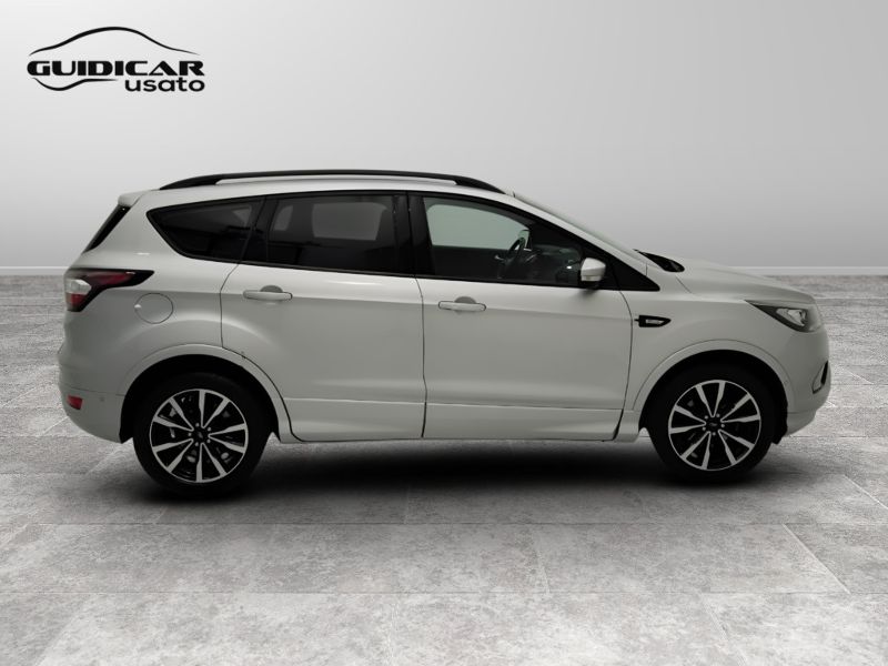 GuidiCar - FORD Kuga 2019 Kuga 1.5 ecoboost ST-Line s&s 2wd 120cv Usato