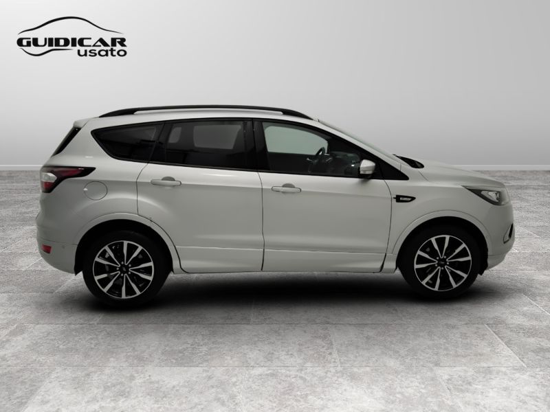 GuidiCar - FORD Kuga 2019 Kuga 1.5 ecoboost ST-Line s&s 2wd 120cv Usato