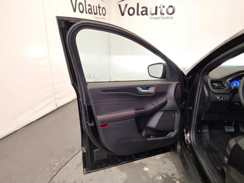 GuidiCar - FORD Kuga 2024 Kuga 2.0 ecoblue ST-Line 2wd 120cv auto Usato