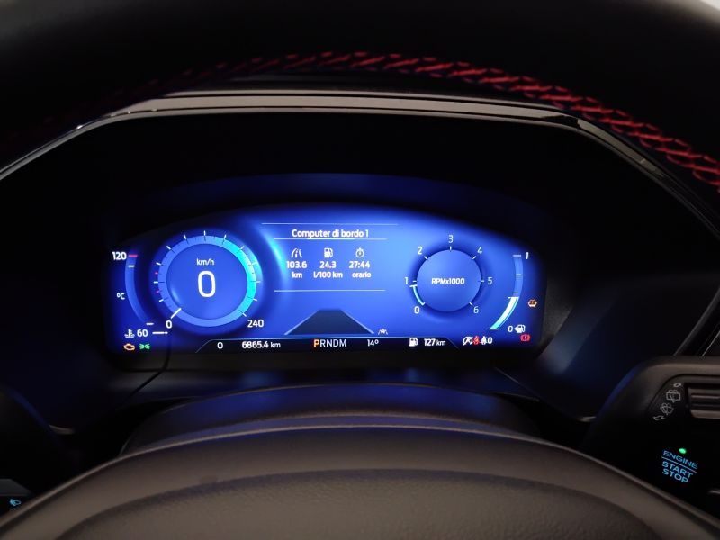 GuidiCar - FORD Kuga 2024 Kuga 2.0 ecoblue ST-Line 2wd 120cv auto Usato