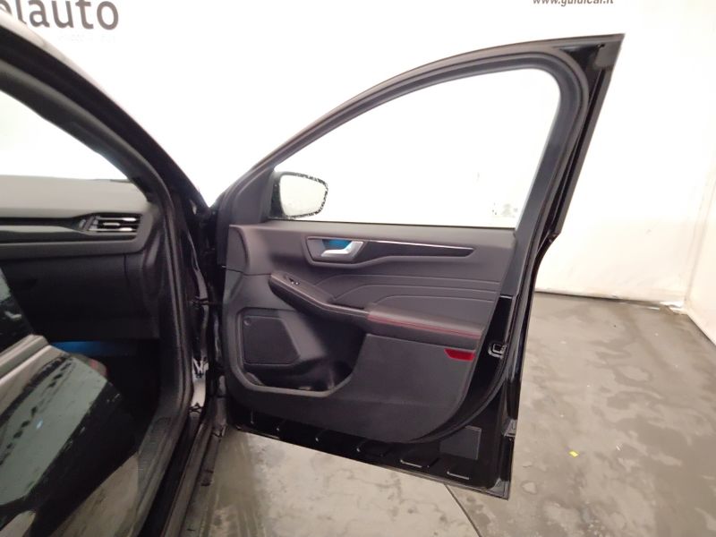 GuidiCar - FORD Kuga 2024 Kuga 2.0 ecoblue ST-Line 2wd 120cv auto Usato
