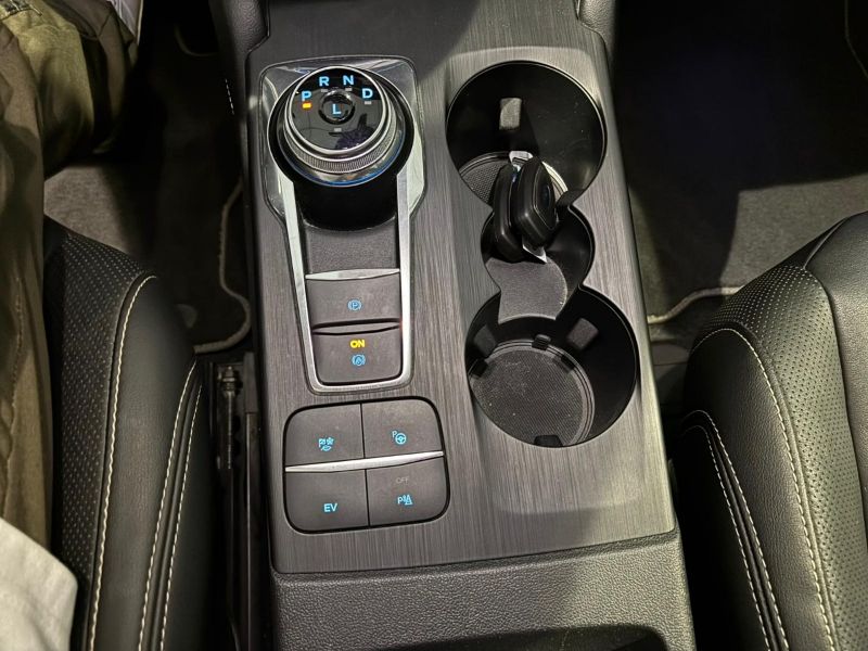 GuidiCar - FORD Kuga 2021 Kuga 2.5 phev Vignale 2wd 225cv e-shifter Usato