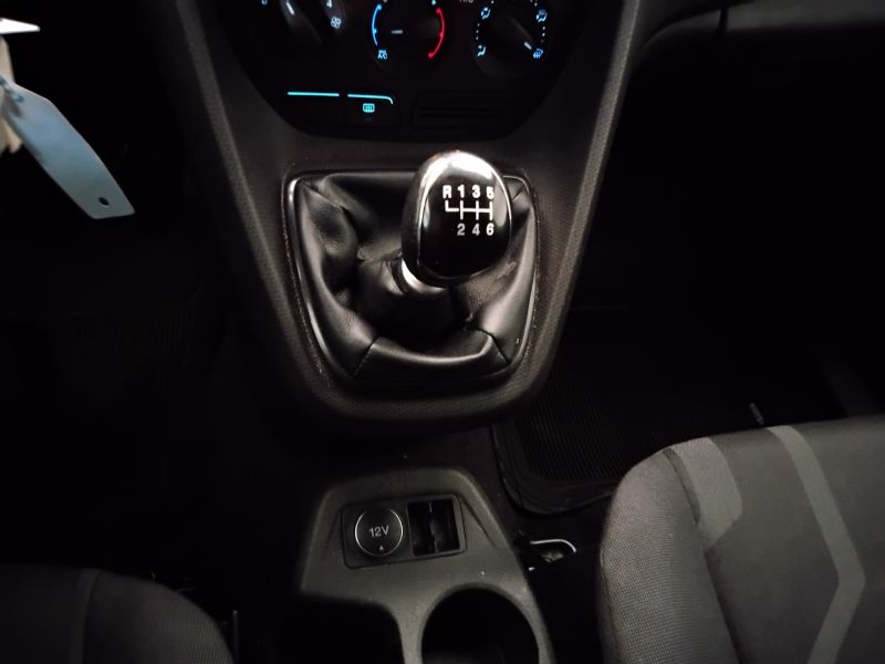 GuidiCar - FORD Tourneo Connect 2015 tourneo connect 230 1.6 tdci 115cv 7p.ti plus E5 Usato