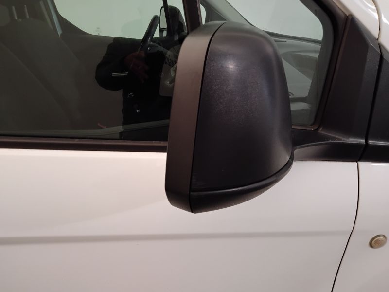 GuidiCar - FORD Tourneo Connect 2015 tourneo connect 230 1.6 tdci 115cv 7p.ti plus E5 Usato
