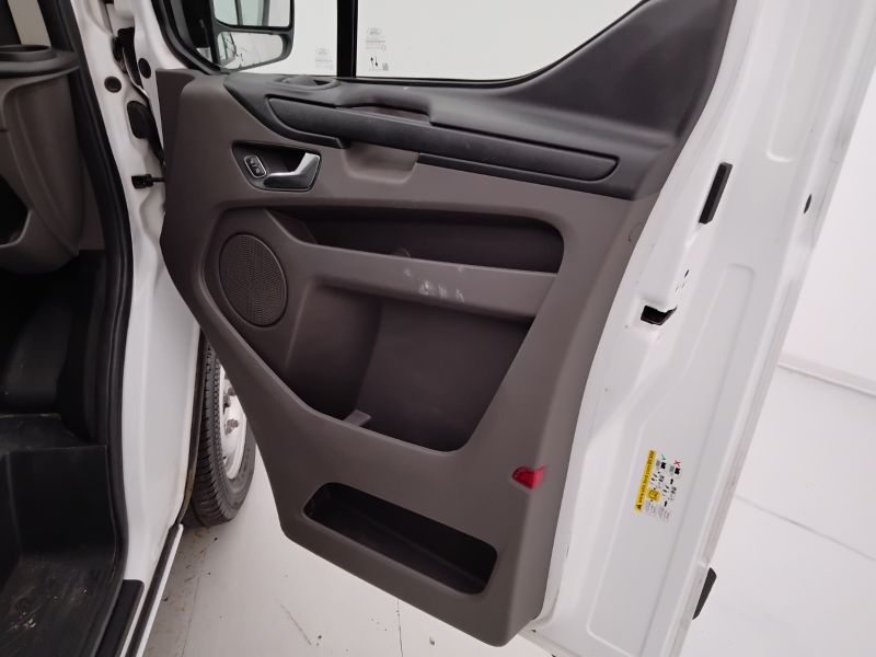 GuidiCar - FORD Transit Custom 2020 transit custom 280 2.0 tdci 130cv trend L1H1 E6.2 Usato