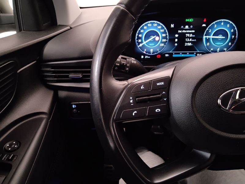 GuidiCar - HYUNDAI Bayon 2022 Bayon 1.0 t-gdi 48V Xclass Safety&Tech Pack imt Usato
