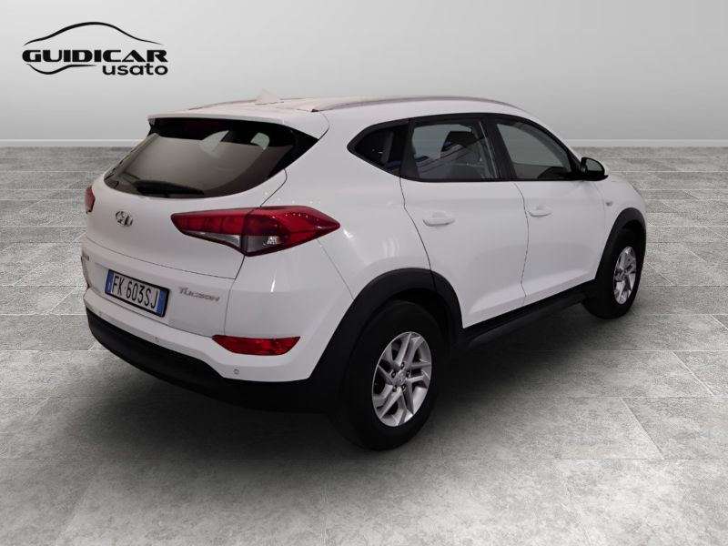 GuidiCar - HYUNDAI Tucson 2017 Tucson 1.7 crdi Comfort 2wd 115cv Usato