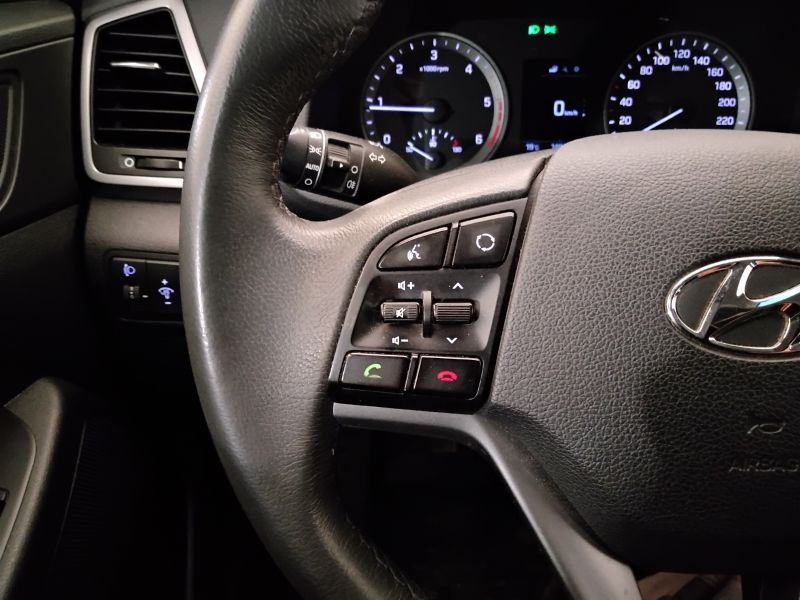 GuidiCar - HYUNDAI Tucson 2017 Tucson 1.7 crdi Comfort 2wd 115cv Usato