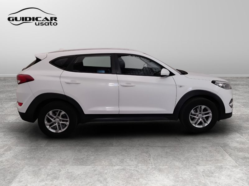 GuidiCar - HYUNDAI Tucson 2017 Tucson 1.7 crdi Comfort 2wd 115cv Usato