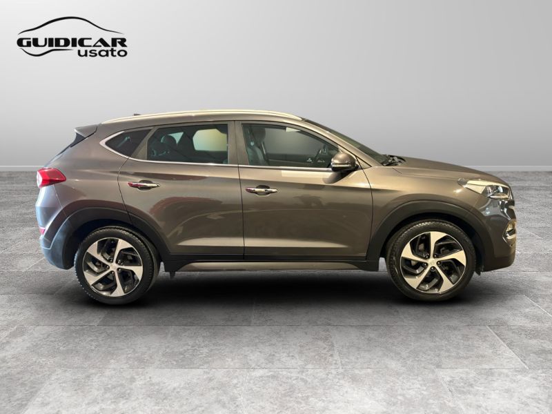 GuidiCar - HYUNDAI Tucson 2017 Tucson 1.7 crdi Xpossible 2wd 141cv dct Usato