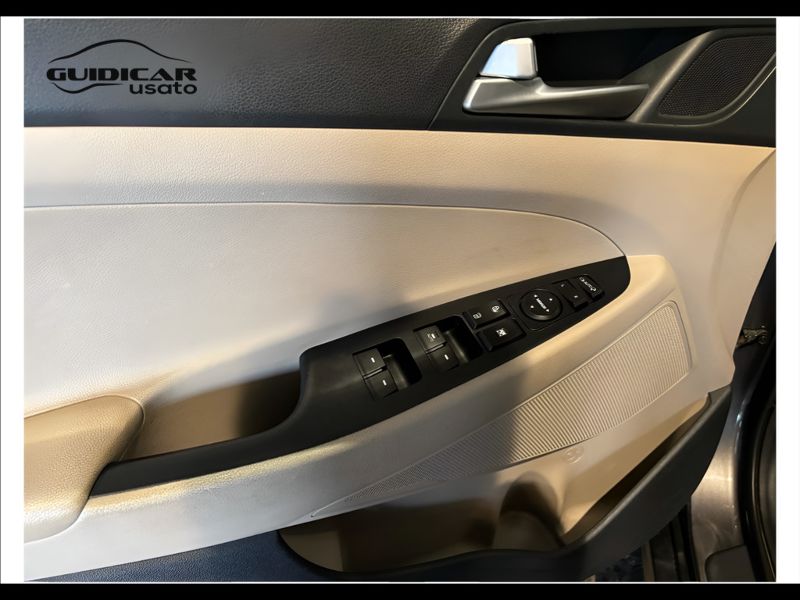 GuidiCar - HYUNDAI Tucson 2017 Tucson 1.7 crdi Xpossible 2wd 141cv dct Usato