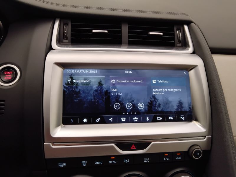 GuidiCar - JAGUAR E-Pace 2018 E-Pace 2.0d i4 HSE awd 150cv auto Usato