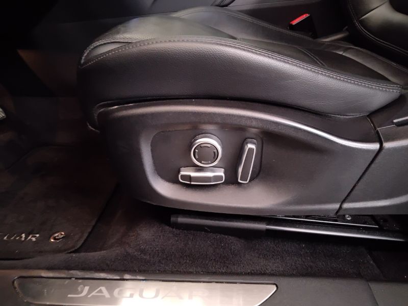 GuidiCar - JAGUAR E-Pace 2021 E-Pace 2.0 D163 R-Dynamic awd auto Usato