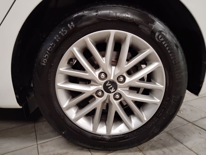 GuidiCar - KIA Rio 2019 Rio 1.2 Evolution Gpl 82cv Usato