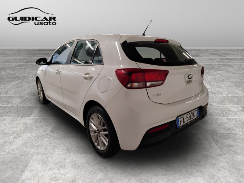 GuidiCar - KIA Rio 2019 Rio 1.2 Evolution Gpl 82cv Usato