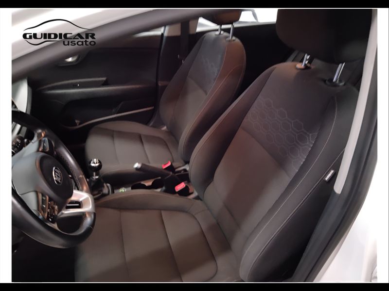 GuidiCar - KIA Rio 2019 Rio 1.2 Evolution Gpl 82cv Usato