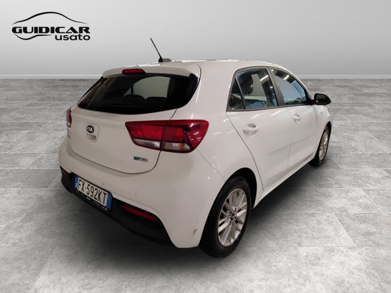 GuidiCar - KIA Rio 2019 Rio 1.2 Evolution Gpl 82cv Usato