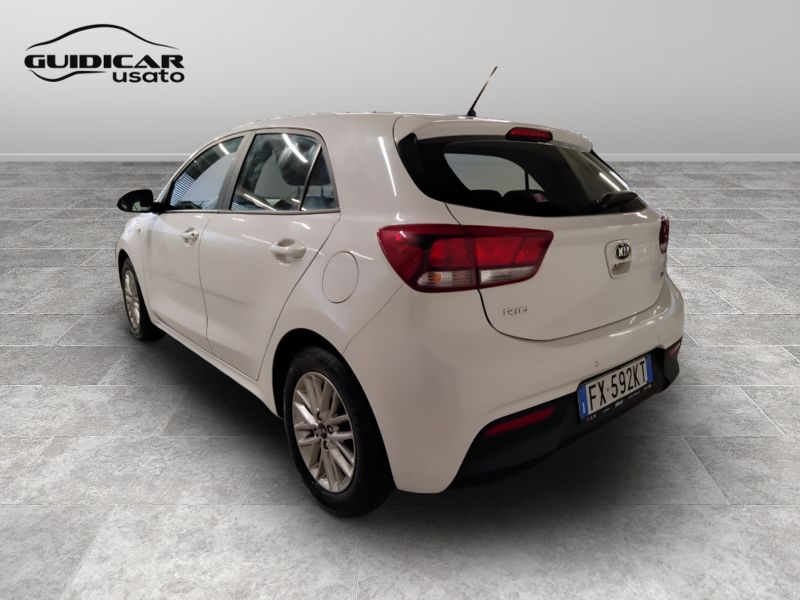 GuidiCar - KIA Rio 2019 Rio 1.2 Evolution Gpl 82cv Usato