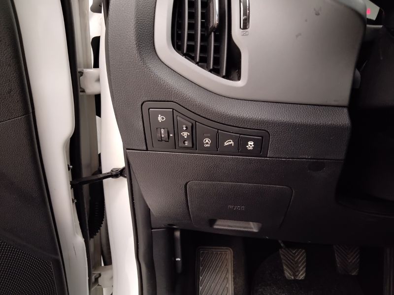 GuidiCar - KIA sportage 2015 Sportage 1.7 crdi High Tech stop&go 2wd E6 Usato