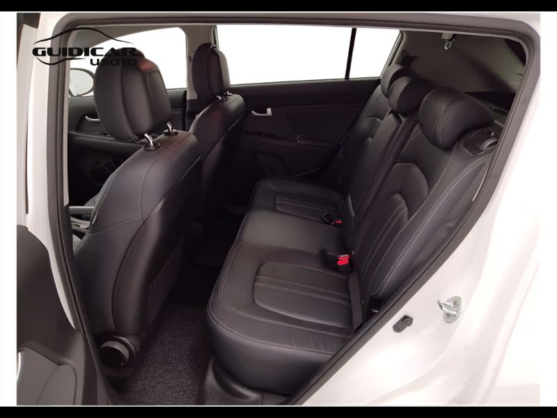 GuidiCar - KIA sportage 2015 Sportage 1.7 crdi High Tech stop&go 2wd E6 Usato