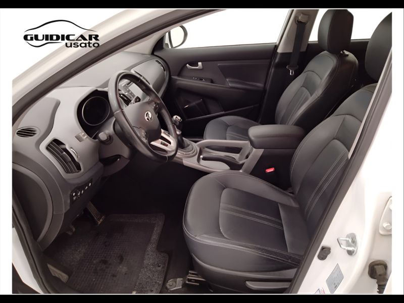 GuidiCar - KIA sportage 2015 Sportage 1.7 crdi High Tech stop&go 2wd E6 Usato