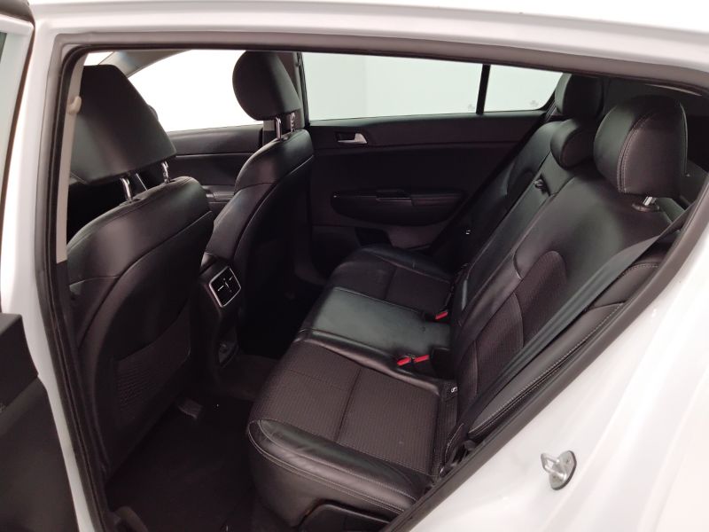 GuidiCar - KIA sportage 2017 Sportage 1.7 crdi Class Style Pack s&s 2wd 141cv dct Usato