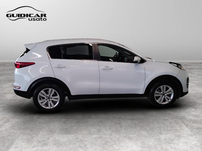 GuidiCar - KIA sportage 2017 Sportage 1.7 crdi Cool Navi 2wd 115cv Usato