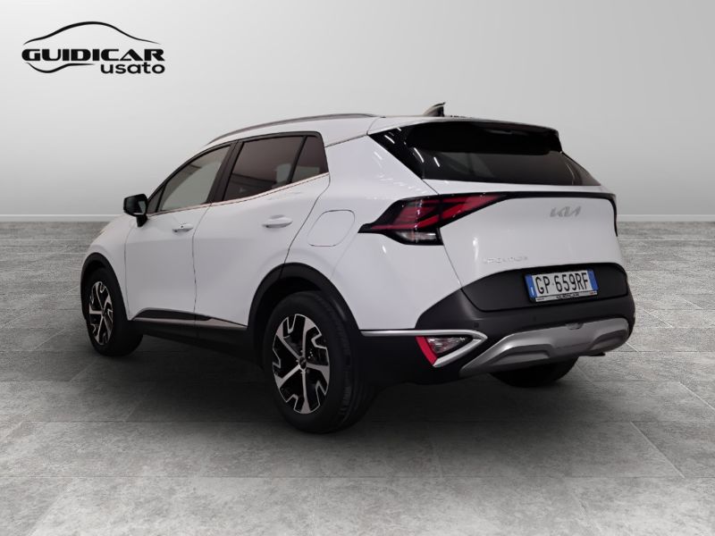 GuidiCar - KIA sportage 2023 Sportage 1.6 crdi mhev Style dct Usato
