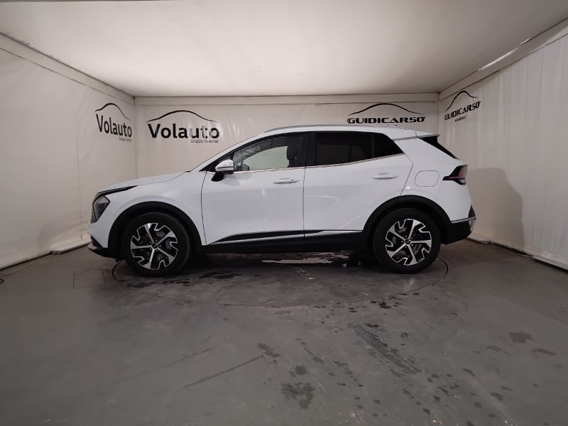 GuidiCar - KIA sportage 2023 Sportage 1.6 crdi mhev Style dct Usato