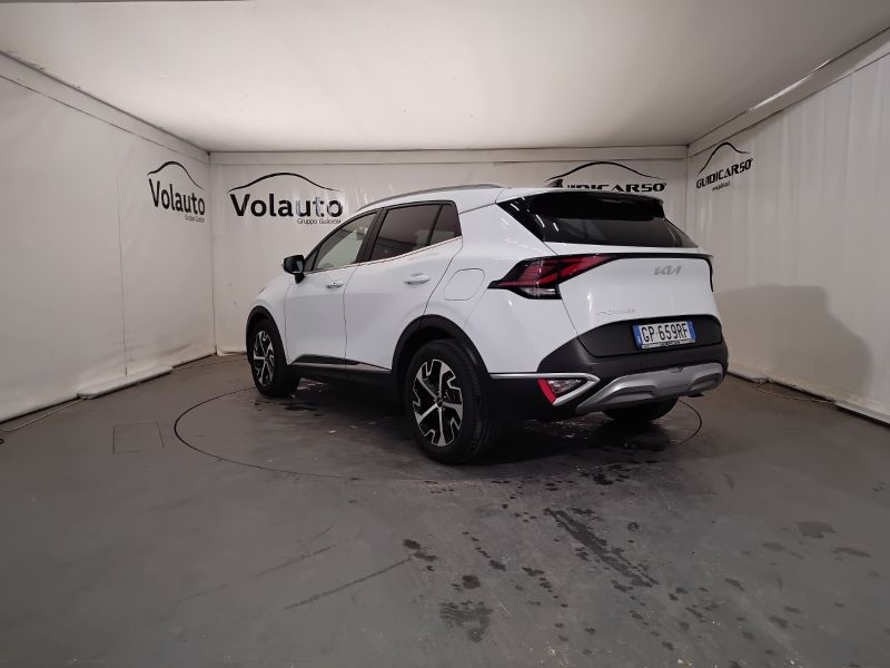 GuidiCar - KIA sportage 2023 Sportage 1.6 crdi mhev Style dct Usato
