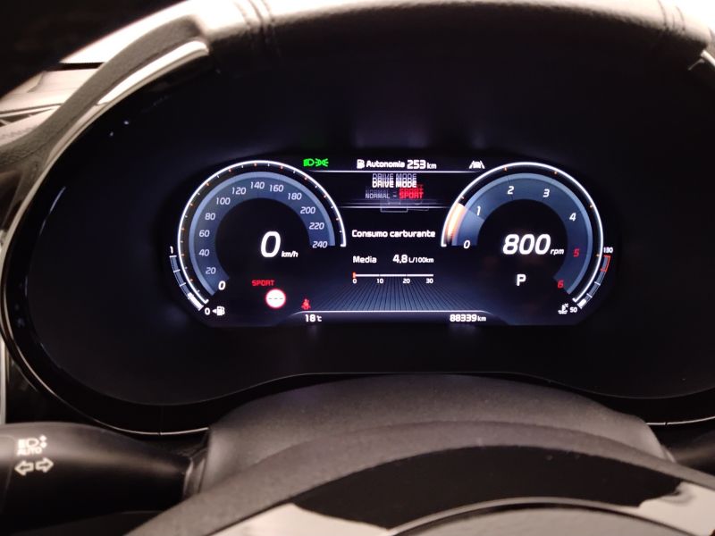 GuidiCar - KIA Xceed 2021 Xceed 1.6 crdi mhev High Tech Adas Pack 136cv dct Usato