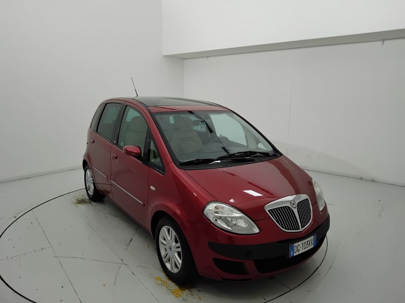 GuidiCar - LANCIA Musa 2007 Musa 1.4 16v Platino Plus Usato