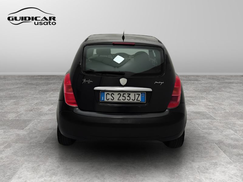 GuidiCar - LANCIA Ypsilon 2004 Ypsilon 1.3 mjt Oro Usato