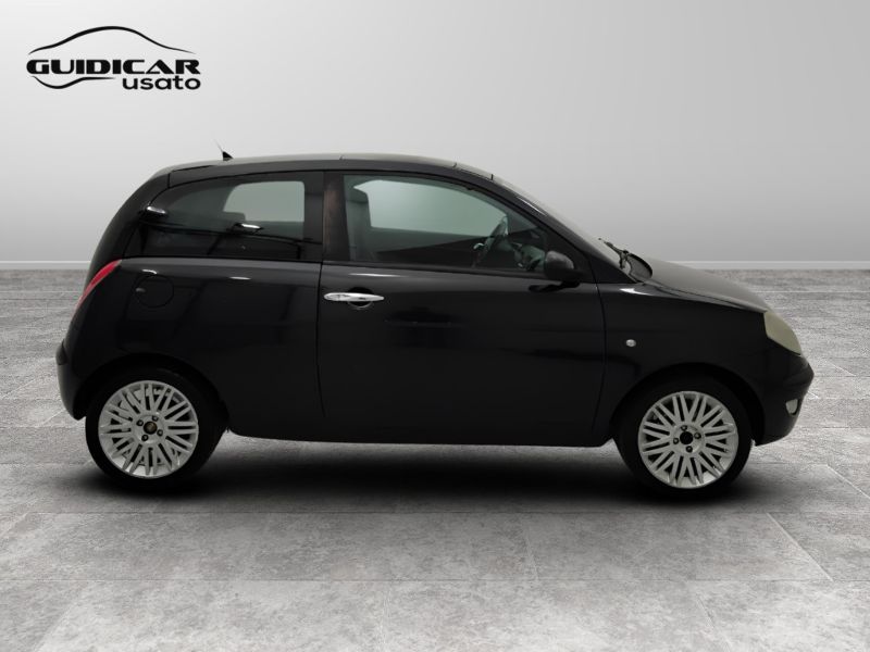 GuidiCar - LANCIA Ypsilon 2004 Ypsilon 1.3 mjt Oro Usato