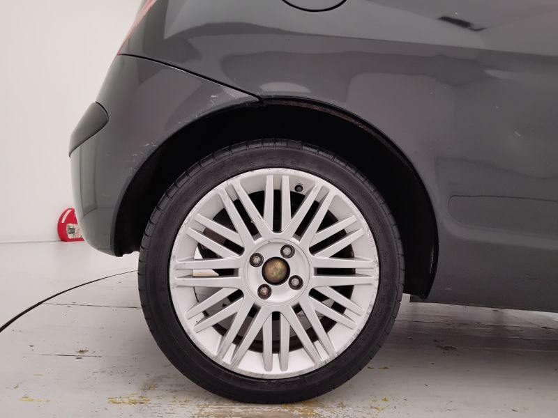 GuidiCar - LANCIA Ypsilon 2004 Ypsilon 1.3 mjt Oro Usato