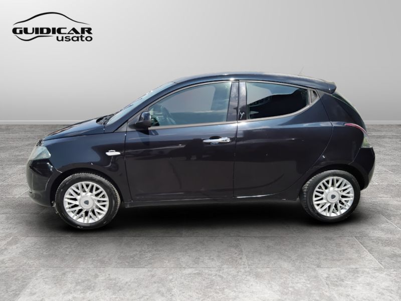 GuidiCar - LANCIA Ypsilon 2013 Ypsilon 1.2 8v Gold s&s 69cv Usato
