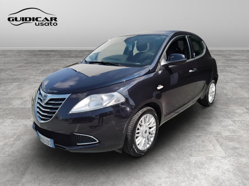GuidiCar - LANCIA Ypsilon 2013 Ypsilon 1.2 8v Gold s&s 69cv Usato