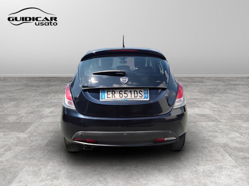 GuidiCar - LANCIA Ypsilon 2013 Ypsilon 1.2 8v Gold s&s 69cv Usato