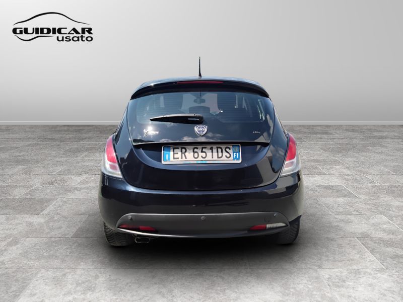 GuidiCar - LANCIA Ypsilon 2013 Ypsilon 1.2 8v Gold s&s 69cv Usato