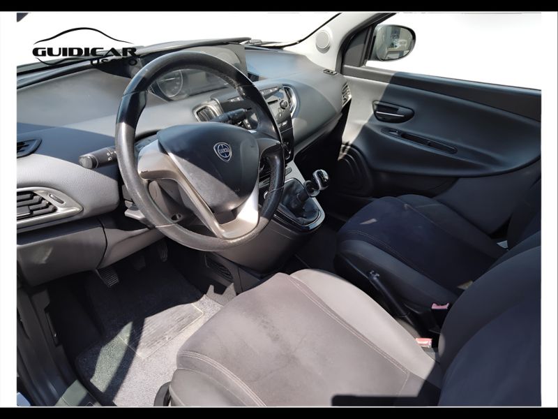 GuidiCar - LANCIA Ypsilon 2013 Ypsilon 1.2 8v Gold s&s 69cv Usato