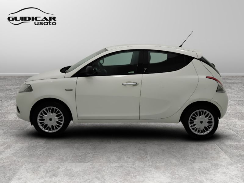 GuidiCar - LANCIA Ypsilon 2016 Ypsilon 1.3 mjt Silver s&s 95cv Usato