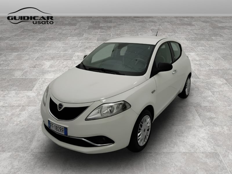 GuidiCar - LANCIA Ypsilon 2016 Ypsilon 1.3 mjt Silver s&s 95cv Usato
