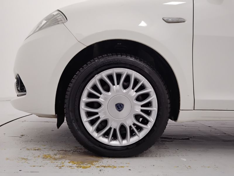 GuidiCar - LANCIA Ypsilon 2016 Ypsilon 1.3 mjt Silver s&s 95cv Usato