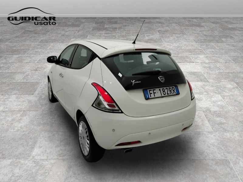 GuidiCar - LANCIA Ypsilon 2016 Ypsilon 1.3 mjt Silver s&s 95cv Usato