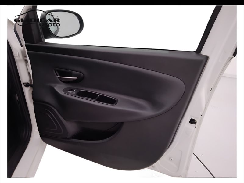 GuidiCar - LANCIA Ypsilon 2016 Ypsilon 1.3 mjt Silver s&s 95cv Usato