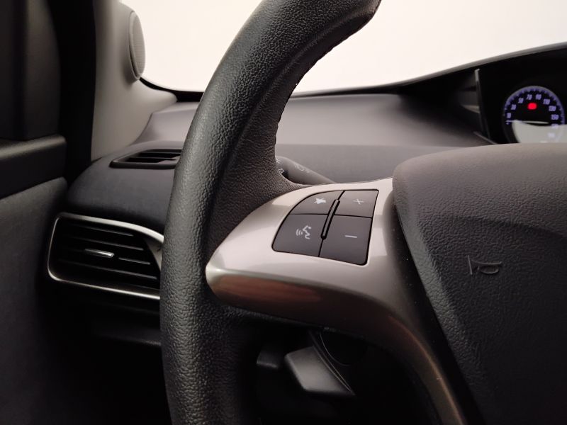 GuidiCar - LANCIA Ypsilon 2023 Ypsilon 1.0 firefly hybrid Gold Plus s&s 70cv 5p.ti Usato